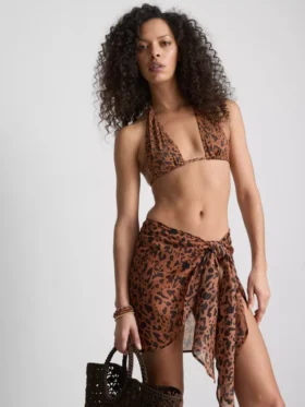 Paula echevarrÃa leopard halter neck bikini top